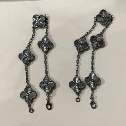 [Charm Aries Jewelry]CLOVER 5 MOTIF BLACK BRACELET