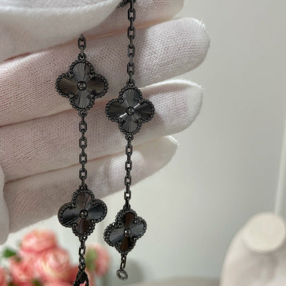 [Charm Aries Jewelry]CLOVER 5 MOTIF BLACK BRACELET