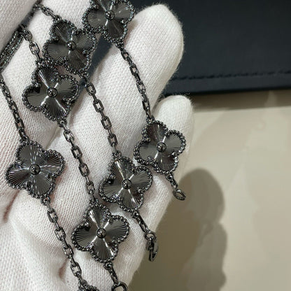 [Charm Aries Jewelry]CLOVER 5 MOTIF BLACK BRACELET