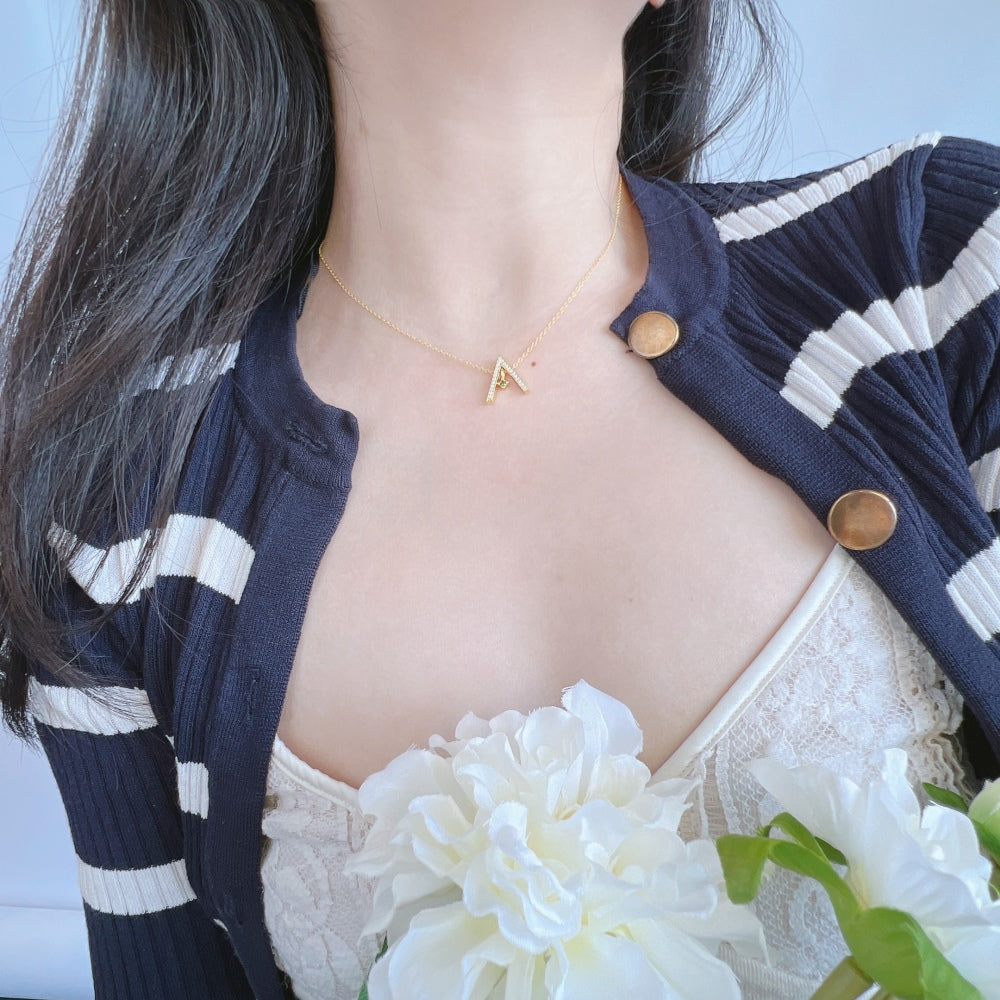 [Charm Aries Jewelry]Sparkling "A" Shape Necklace