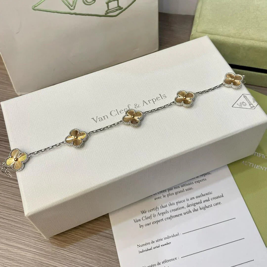[Charm Aries Jewelry]CLOVER 5 MOTIFS CHRISTMAS LIMITED EDITION BRACELET
