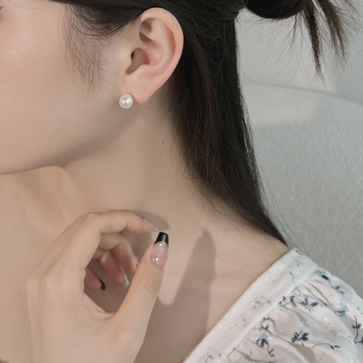 [Charm Aries Jewelry]Delicate Pearl Earrings