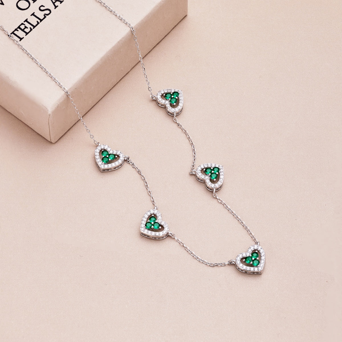 [Charm Aries Jewelry]Sparkling Five Heart Necklace