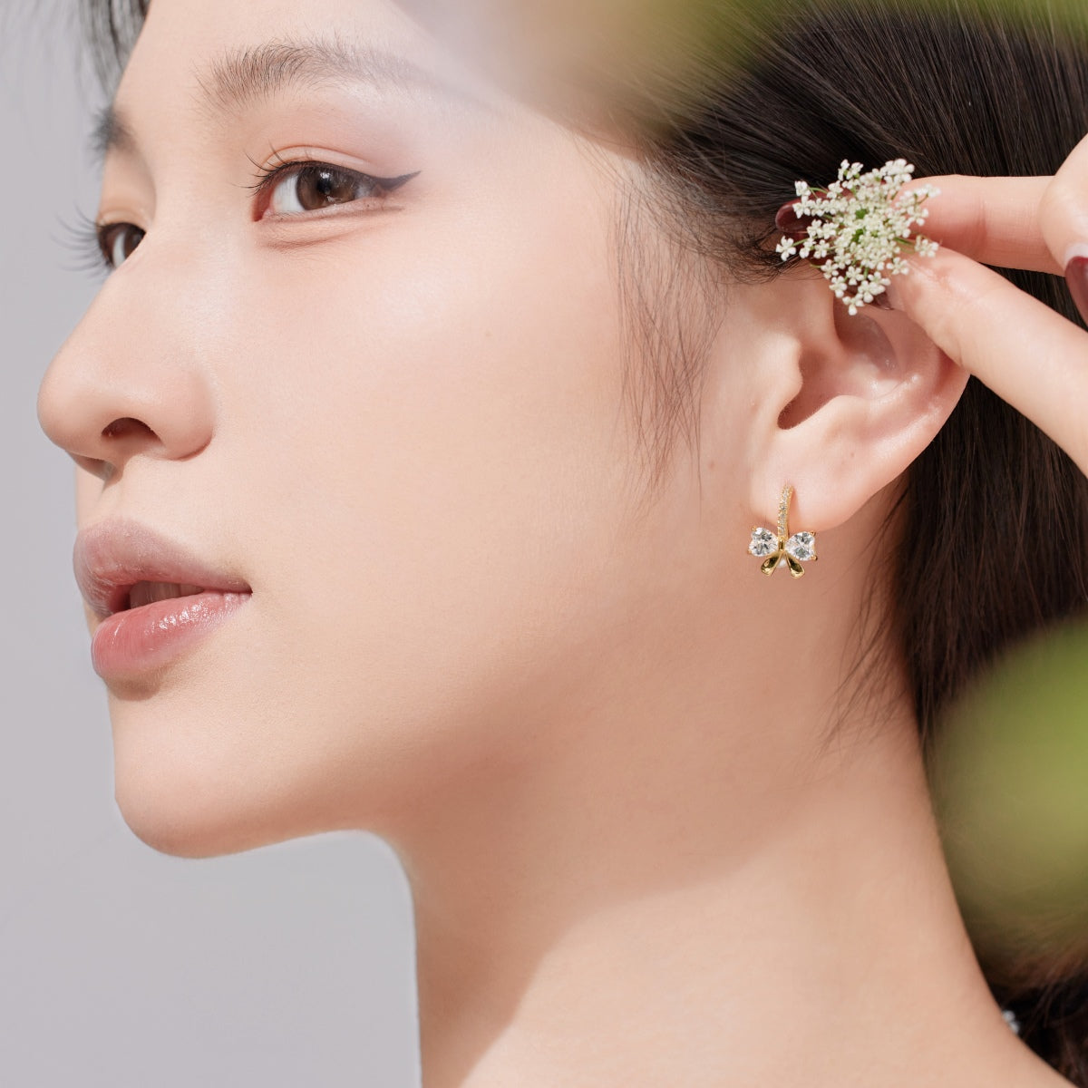 [Charm Aries Jewelry]Exquisite Earrings With Heart-Shaped Bow Design