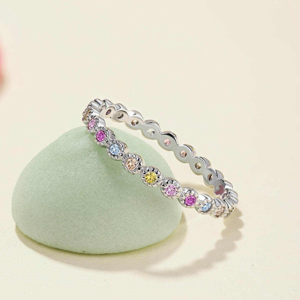 [Charm Aries Jewelry]Radiant Sparkling Round Cut Daily Ring
