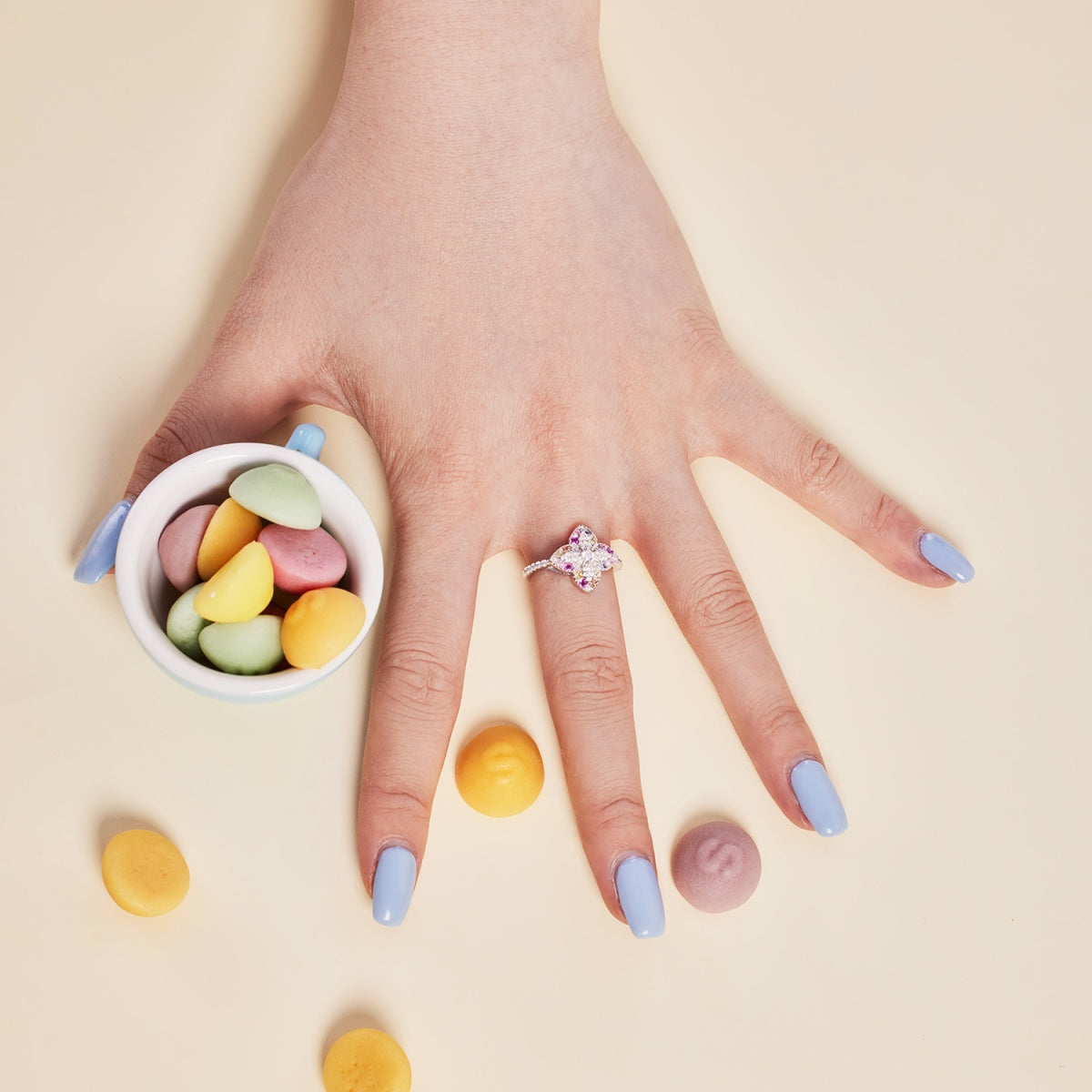 [Charm Aries Jewelry]Luxurious Colorful Flower Shape Banquet Ring