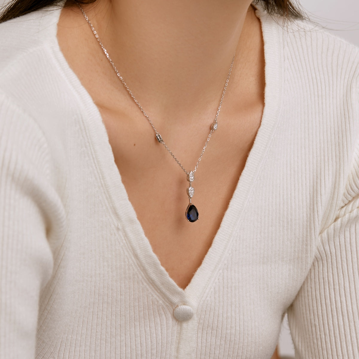 [Charm Aries Jewelry]Dazzling Pear Cut Necklace