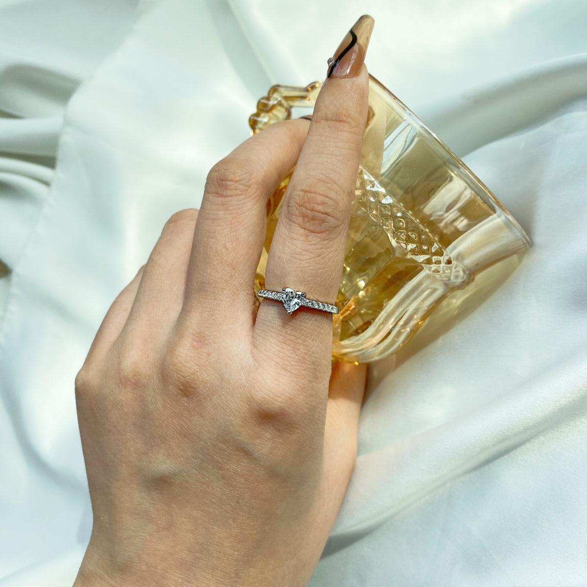 [Charm Aries Jewelry]0.5 Carat CaratEternity Charming Heart Shape Lover Ring