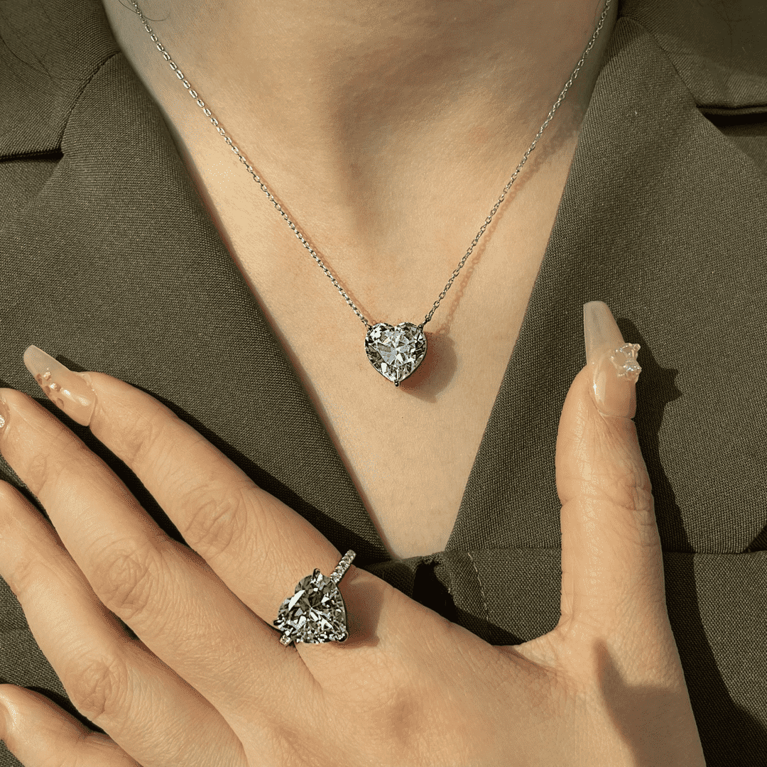 [Charm Aries Jewelry]6.0 carat Radiant Heart Shape Necklace