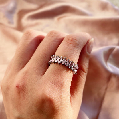 [Charm Aries Jewelry]Gorgeous Marquise Cut Tennis Ring