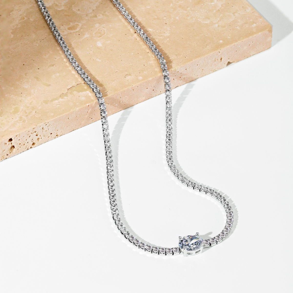 [Charm Aries Jewelry]1.0 Carat Shining Oval Cut Necklace