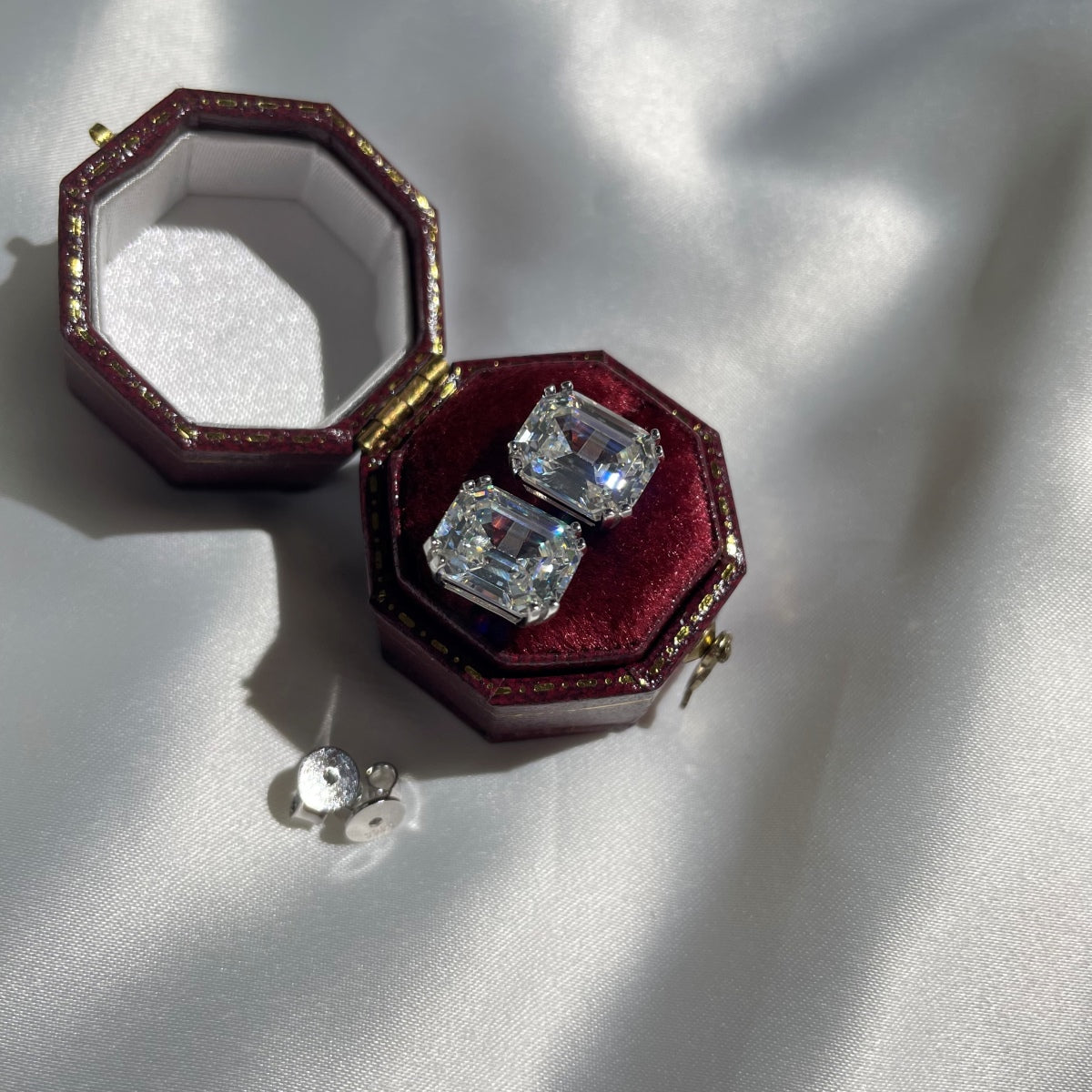 [Charm Aries Jewelry]Dazzling Square Shape Earrings