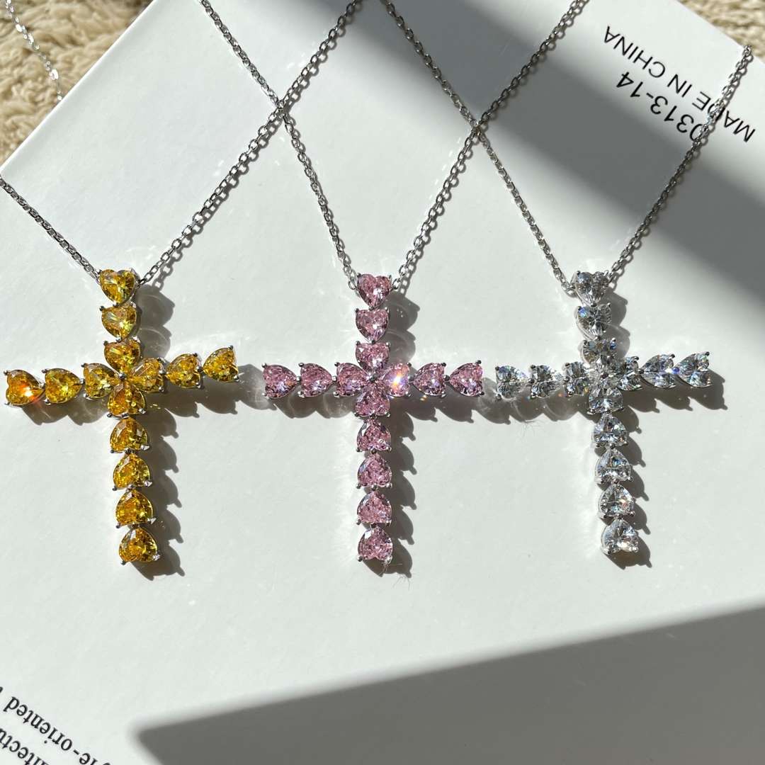 [Charm Aries Jewelry]Radiant Cross Shape Necklace