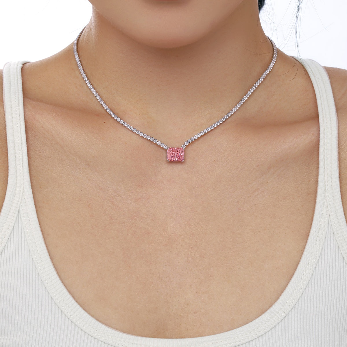 [Charm Aries Jewelry]4.0 Carat Elegant Radiant Cut Necklace