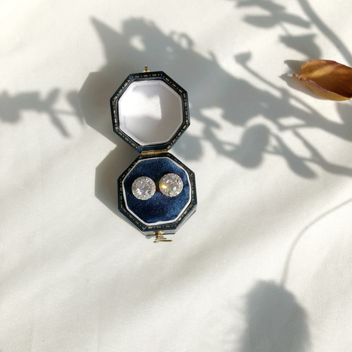 [Charm Aries Jewelry]Classic Princess Round Shape Earrings