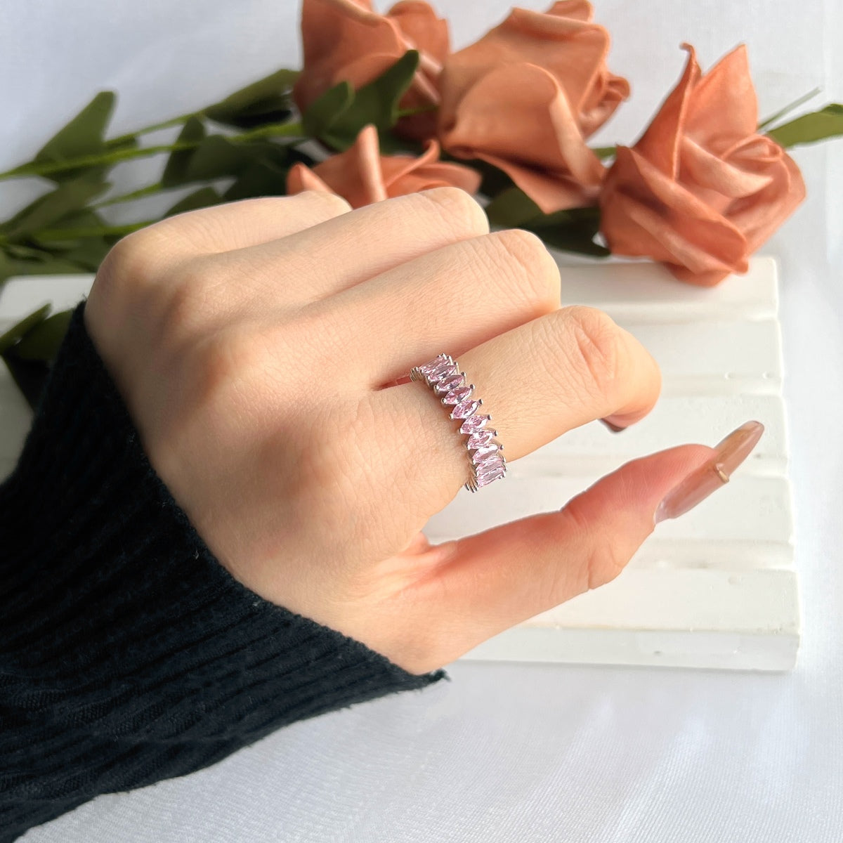 [Charm Aries Jewelry]Gorgeous Marquise Cut Tennis Ring