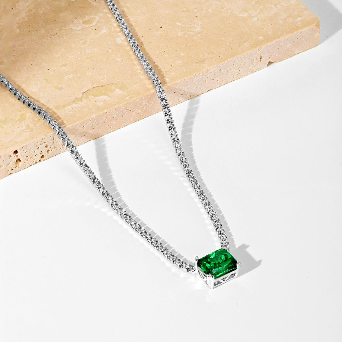 [Charm Aries Jewelry]4.0 Carat Elegant Radiant Cut Necklace