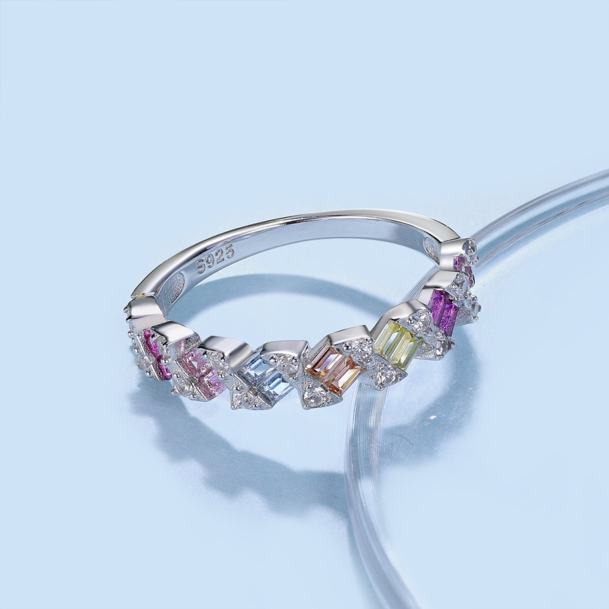 [Charm Aries Jewelry]Delicate Vibrant Emerald Cut Daily Ring