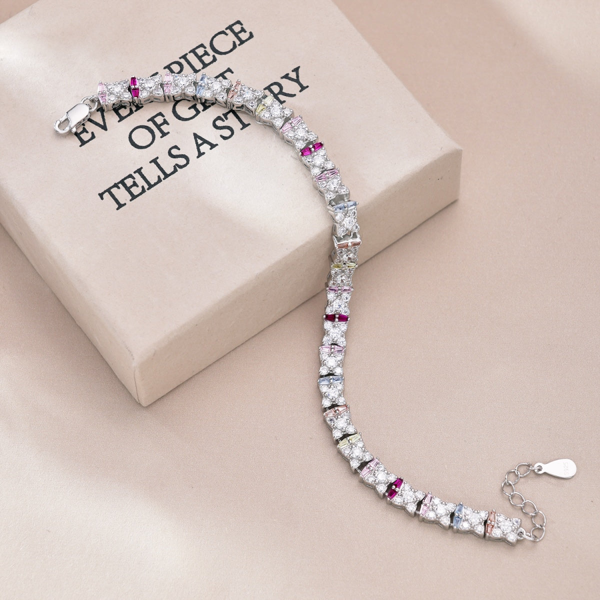 [Charm Aries Jewelry]Unique Colorful Flower Shape Daily Bracelet