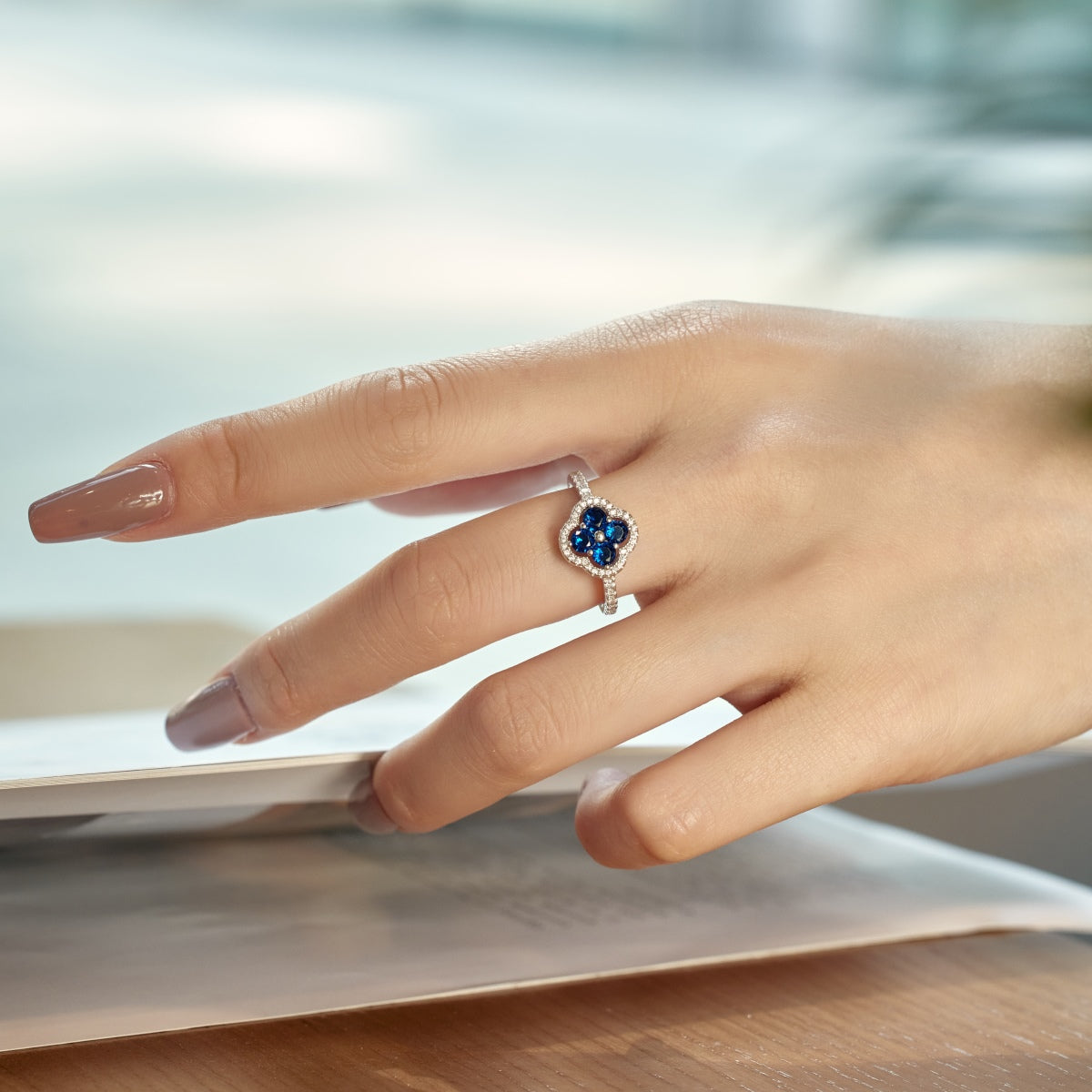 [Charm Aries Jewelry]Four Leaf Charm Aries Flower Design Ring