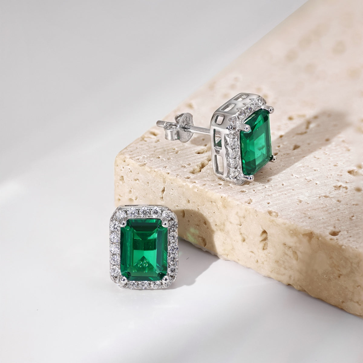 [Charm Aries Jewelry]Luxurious Dainty Emerald Cut Banquet Earrings