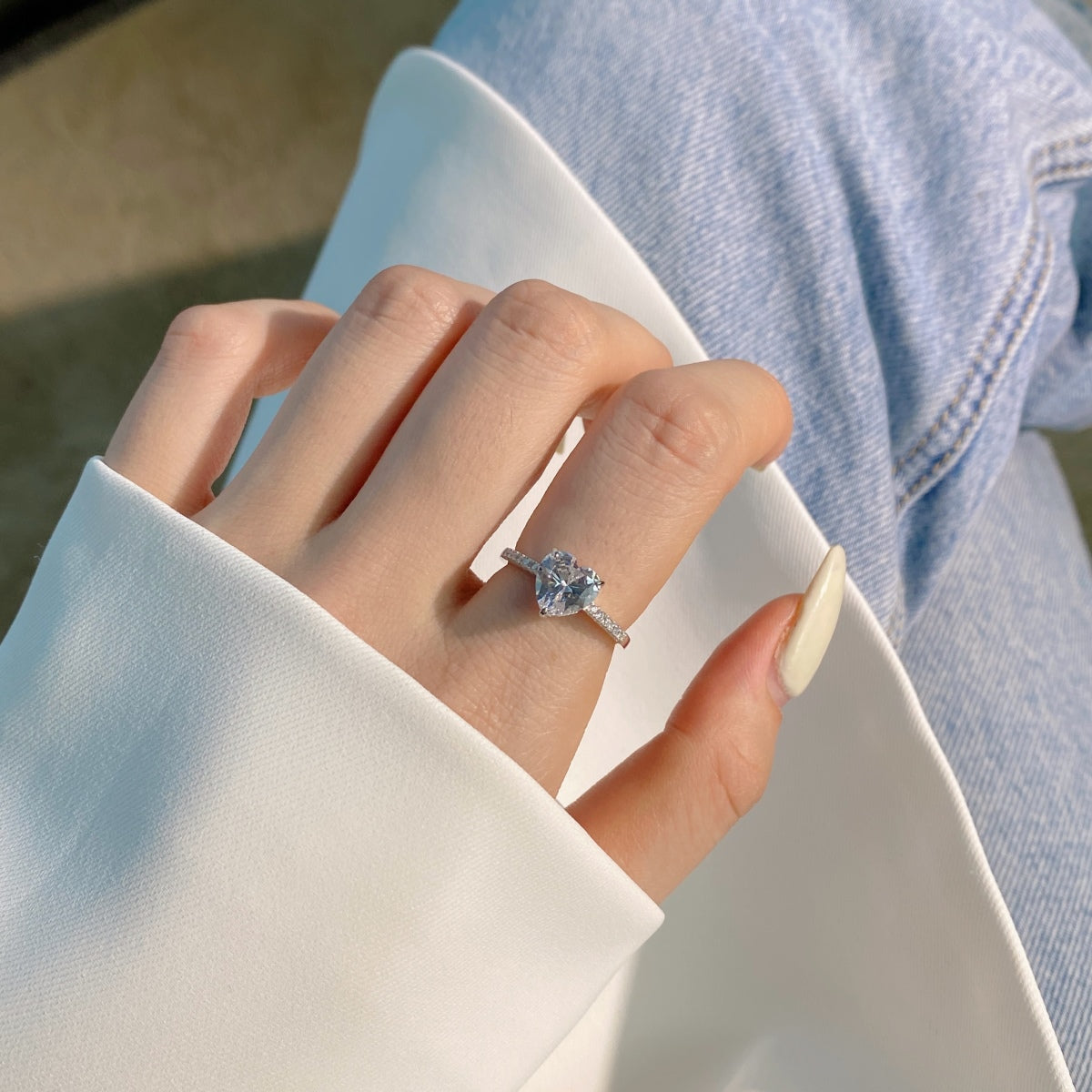 [Charm Aries Jewelry]2.0 Carat Dazzling Lustrous Heart Cut Lover Ring