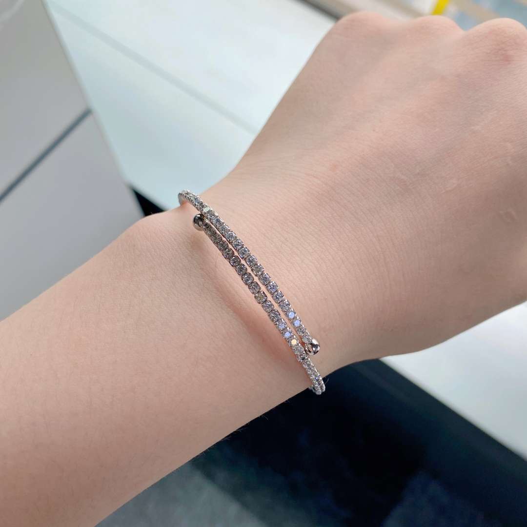 [Charm Aries Jewelry]Row of Diamonds Round Fashion Bracelet