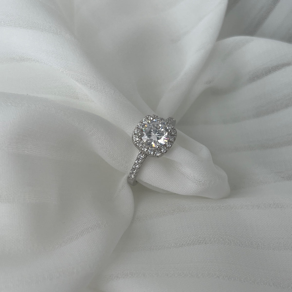 [Charm Aries Jewelry]Dazzling Resplendent Round Cut Wedding Ring