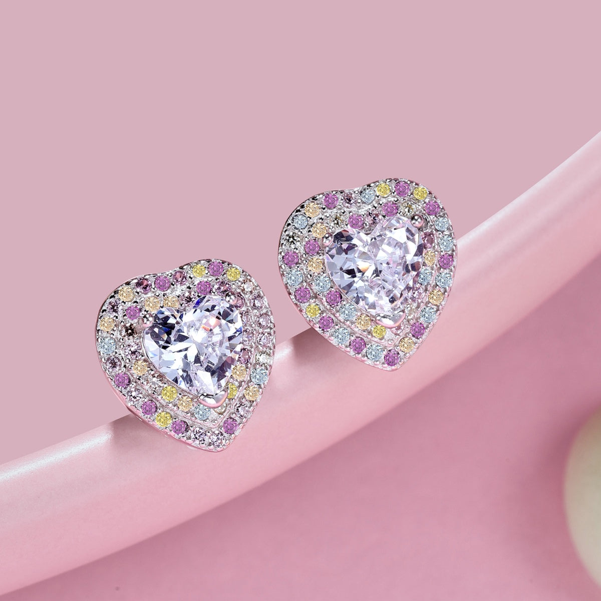 [Charm Aries Jewelry]Dazzling Heart Shape Lover Earrings