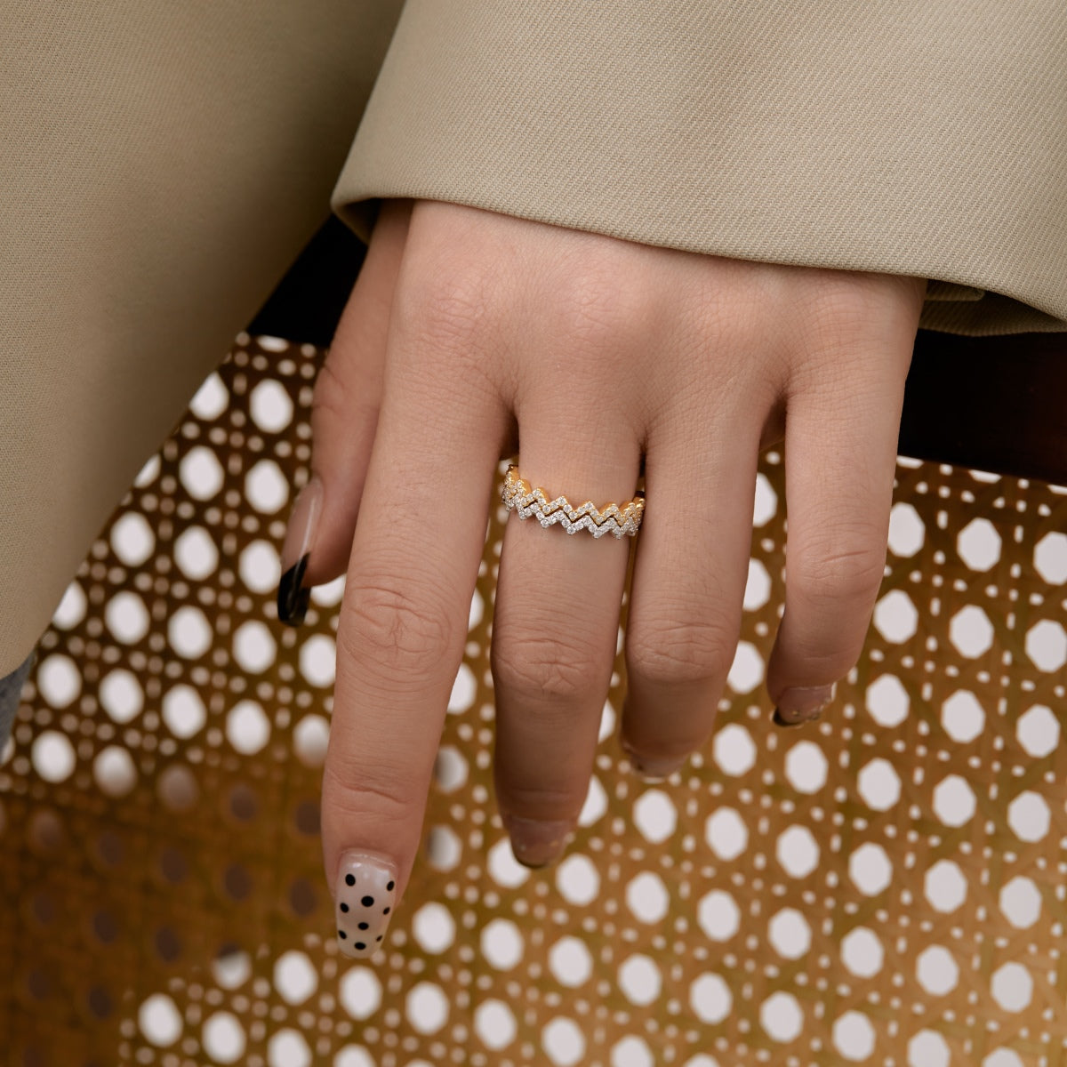 [Charm Aries Jewelry]Delicate Enchanting Wave Shape Daily Ring