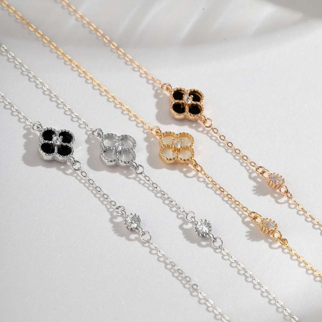 [Charm Aries Jewelry]Delicate Four Leaf Charm Aries Bracelet