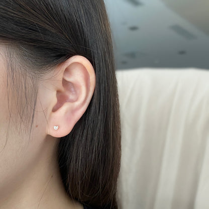 [Charm Aries Jewelry]Sparkling Heart Shaped Simple Earrings