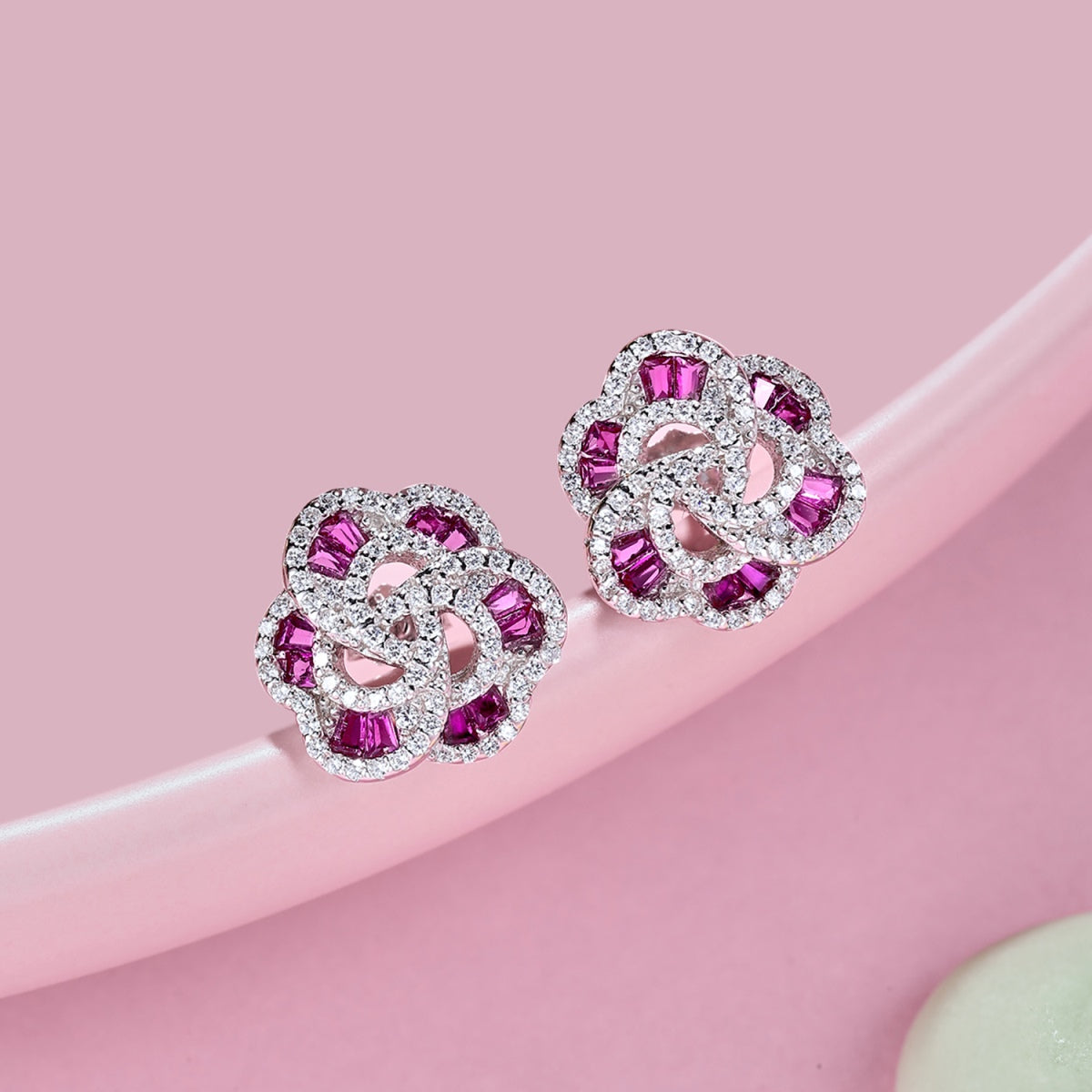 [Charm Aries Jewelry]Exquisite Flower Shape Daily Earrings
