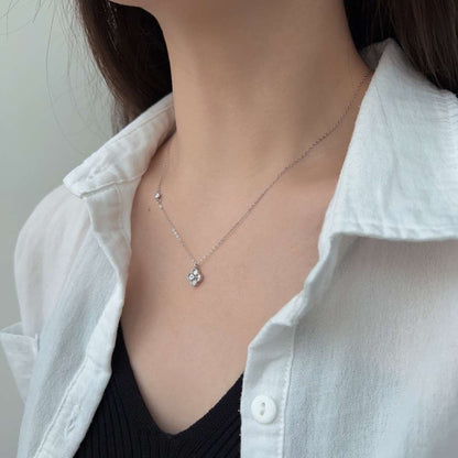 [Charm Aries Jewelry]Delicate Flower Shape Necklace