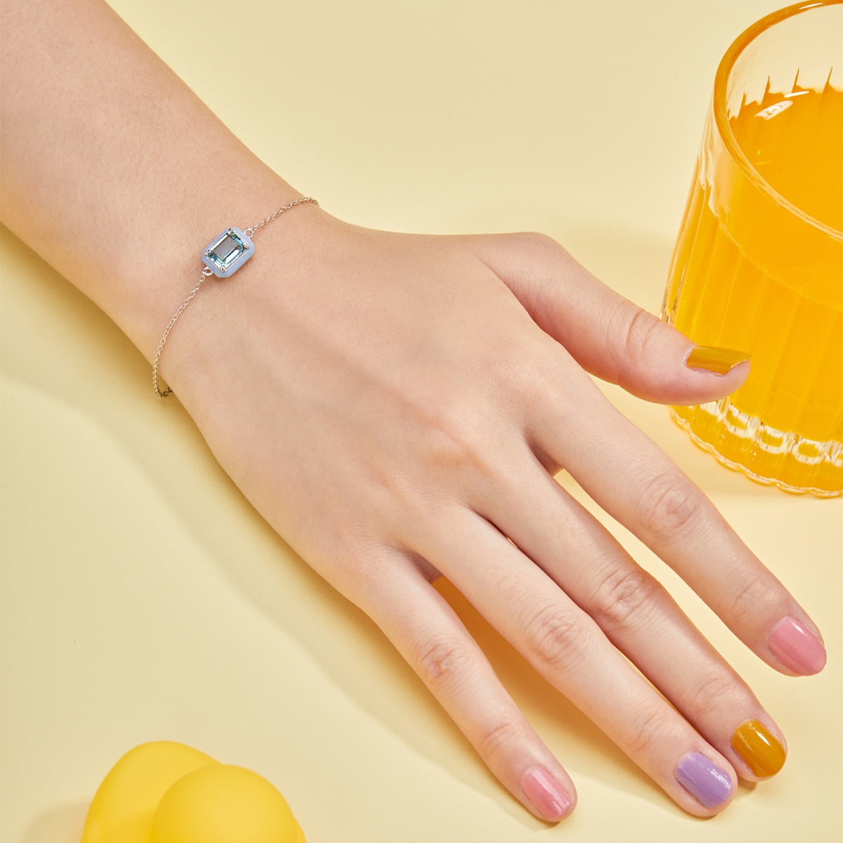 [Charm Aries Jewelry]2.0 Carat Sparkling Colorful Emerald Cut Daily Bracelet