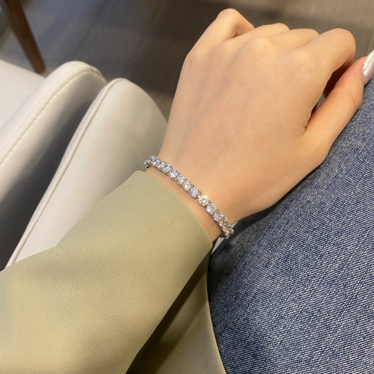 [Charm Aries Jewelry]Ornate Sparkling Round Cut Wedding Bracelet