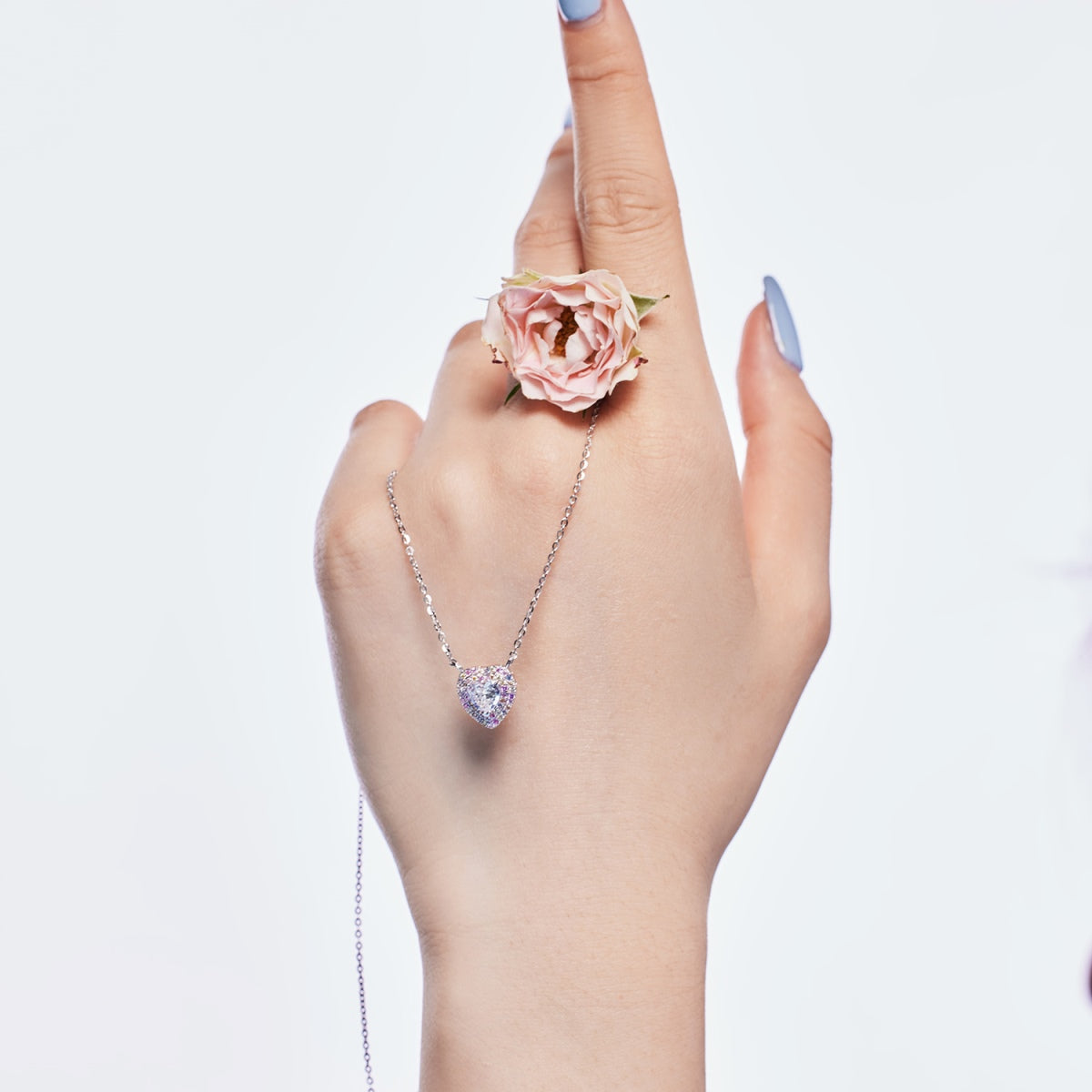 [Charm Aries Jewelry]Exquisite Heart Shape Necklace