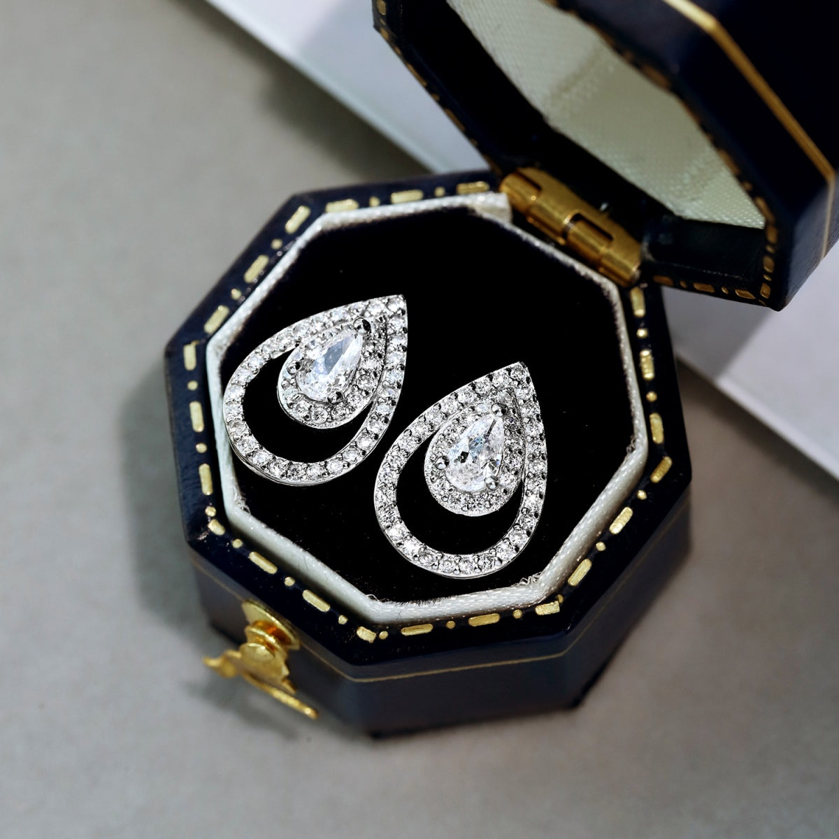 [Charm Aries Jewelry]Sparkling Delicate Water Drop Shape Daily Earrings