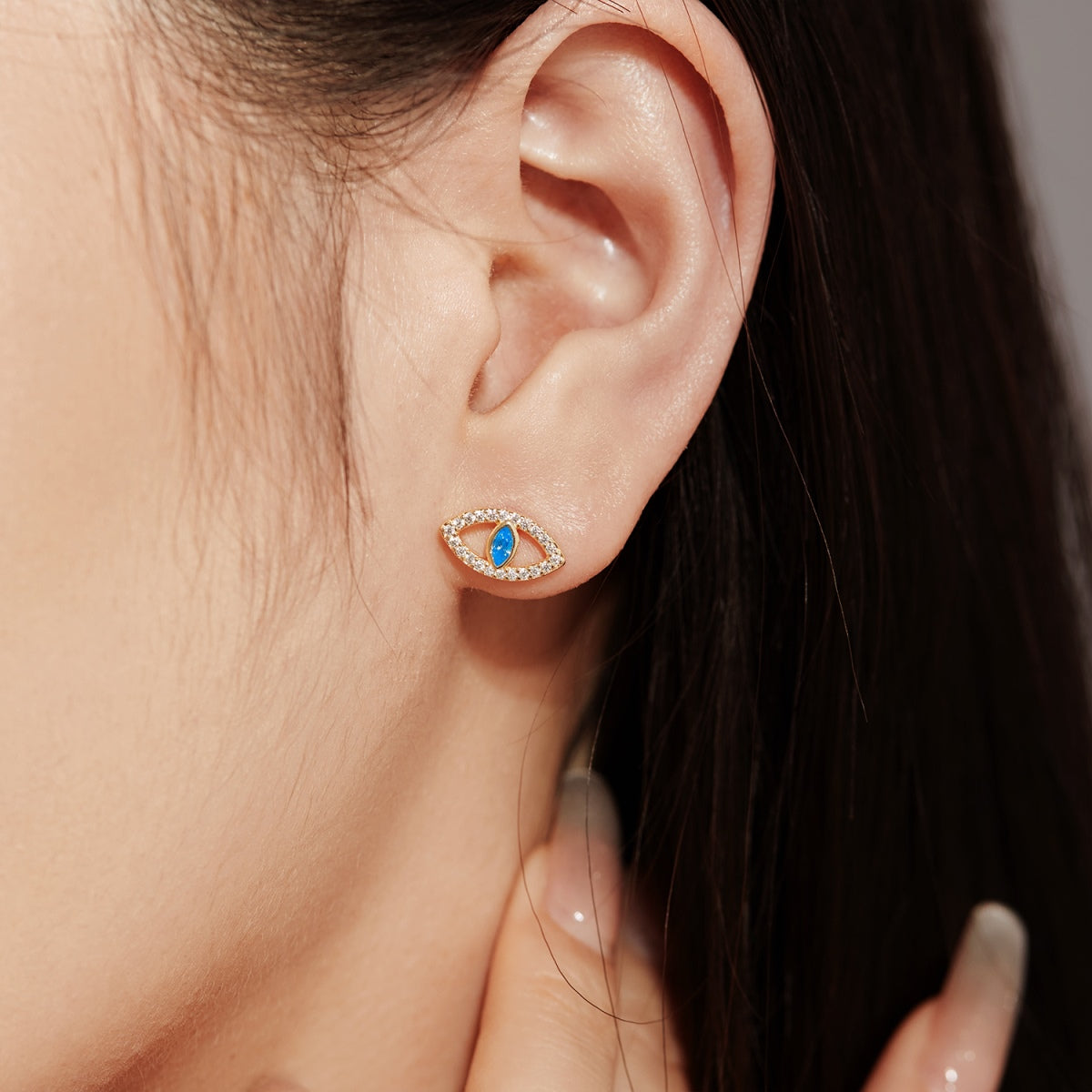 [Charm Aries Jewelry]Blue Devil Eyes Hollow Stud Earrings
