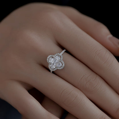 [Charm Aries Jewelry]Luxurious Eternity Flower Shape Banquet Ring