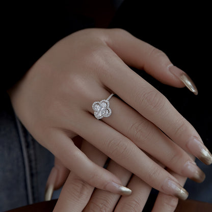 [Charm Aries Jewelry]Luxurious Eternity Flower Shape Banquet Ring