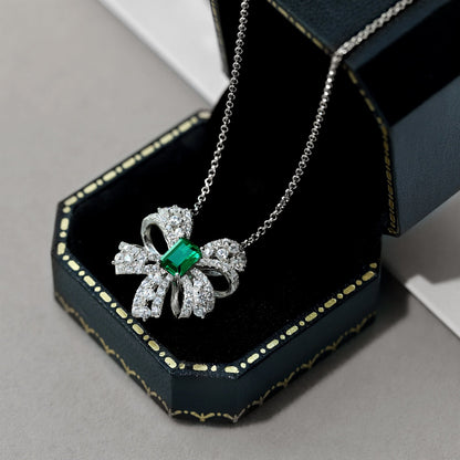 [Charm Aries Jewelry]Luxurious Flower Shape Emerald Cut Necklace
