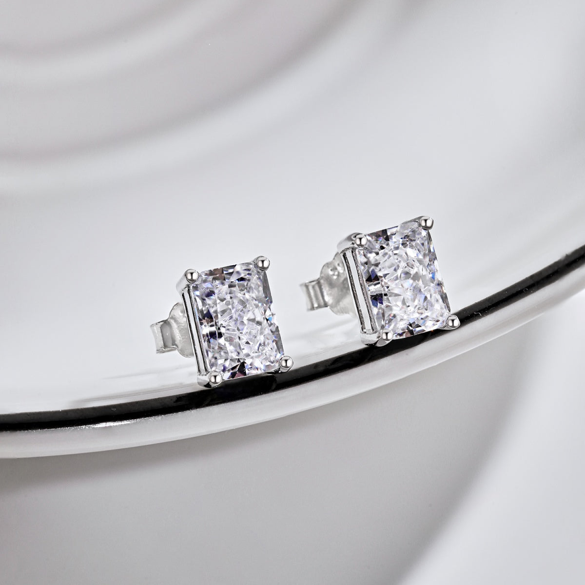 [Charm Aries Jewelry]Radiant Luxurious Princess Cut Daily Earrings