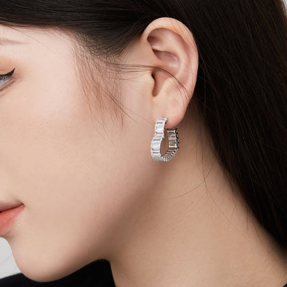 [Charm Aries Jewelry]Radiant Heart Cutout Earrings