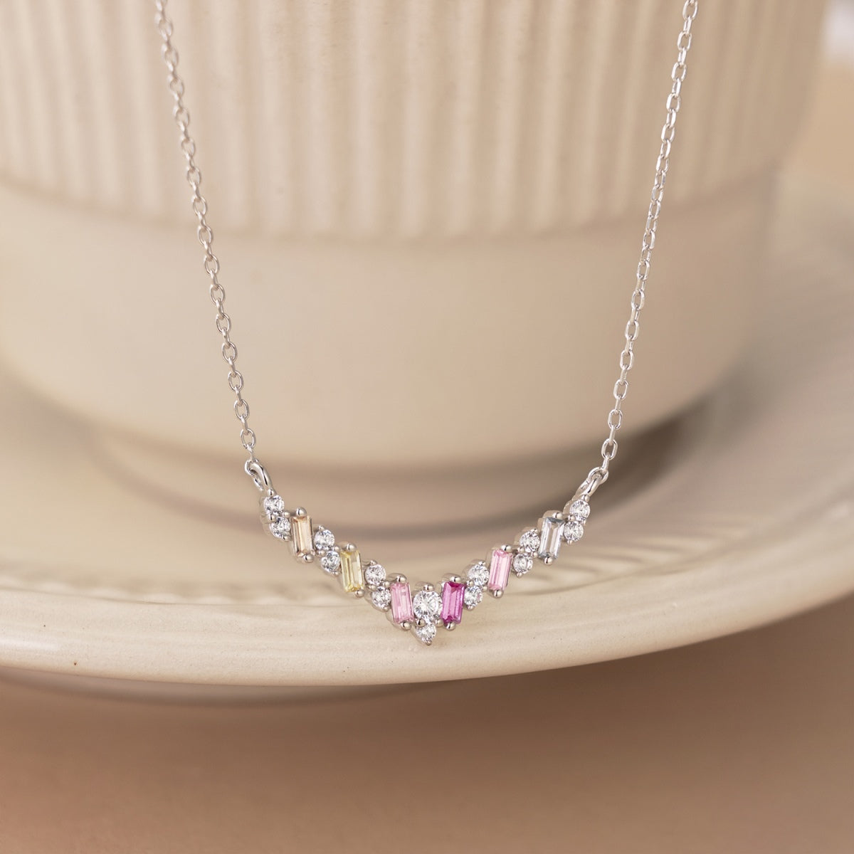 [Charm Aries Jewelry]Dazzling Rainbow Necklace