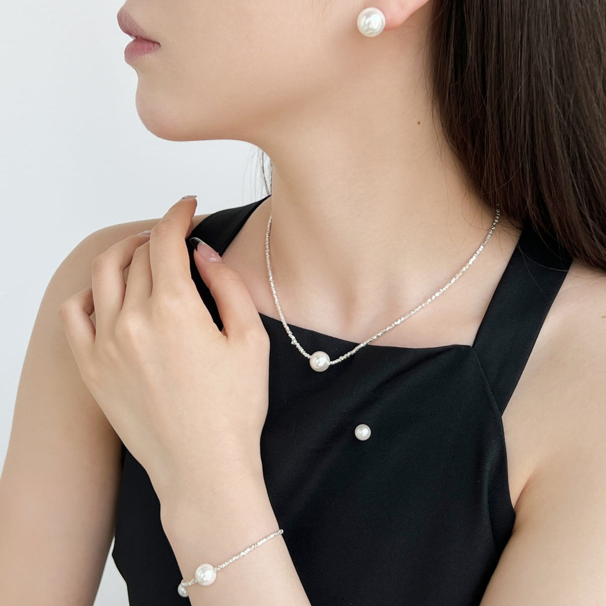 [Charm Aries Jewelry]Delicate Pearl Earrings