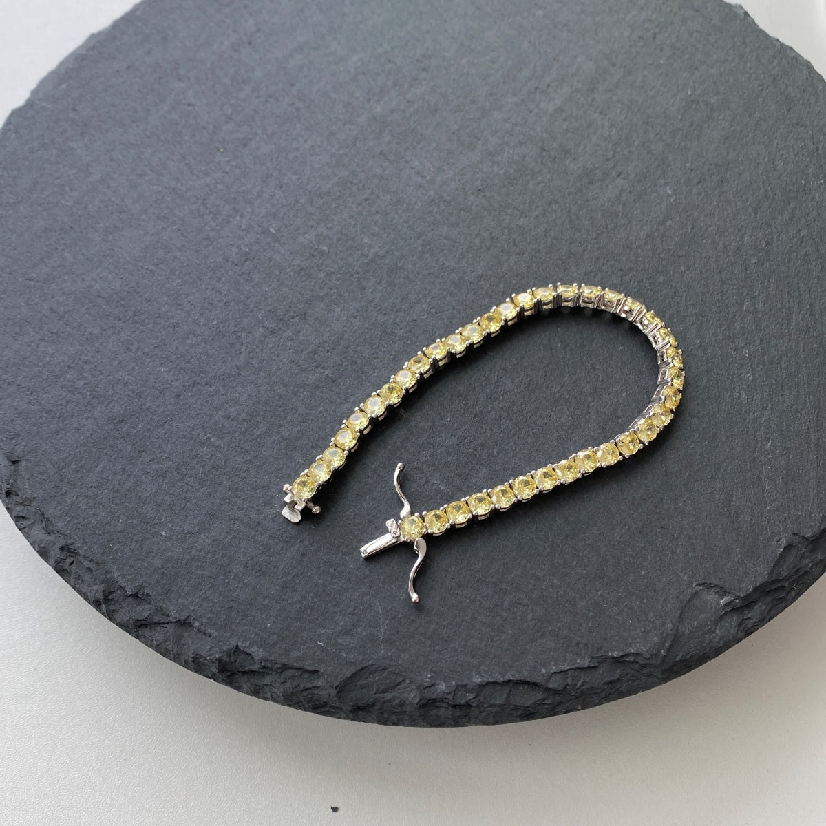 [Charm Aries Jewelry]Ornate Dazzling Round Cut Tennis Bracelet