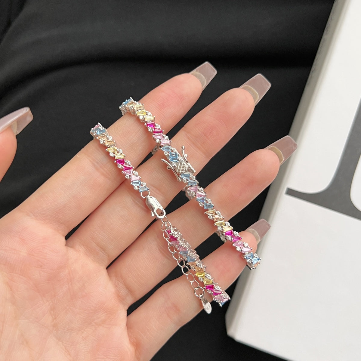 [Charm Aries Jewelry]Ornate Sparkling Multi Cut Party Bracelet