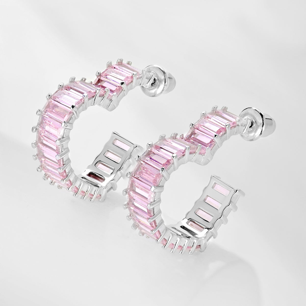 [Charm Aries Jewelry]Radiant Heart Cutout Earrings