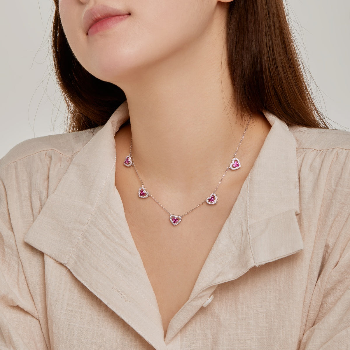 [Charm Aries Jewelry]Sparkling Five Heart Necklace